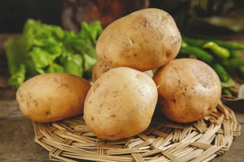 这些蔬菜煲汤效果好 莲藕与芸豆熬汤改善睡眠质量