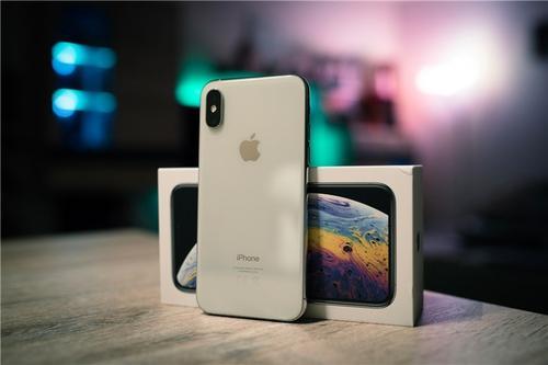 前任不好过！iPhone XS成“炮灰”，库克：我还能再降！