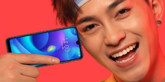 小米PLAY登陆乌克兰 正式进入欧洲市场