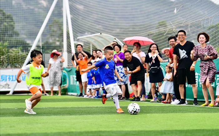 BOSS直聘发布《中国足球产业人才观察》：平均薪资7325元，与足球培训相关的岗位需求最大