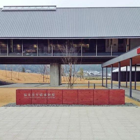 像鸟儿那样轻——日本建筑轻盈化的建筑结构策略（一）