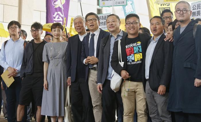 香港非法“占中”案今判刑 戴耀廷、陈健民均获刑24个月