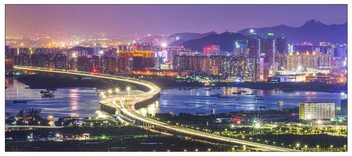 优化营商环境改革 | 深圳加快数字政府智慧城市建设  为了让数据会“说话”