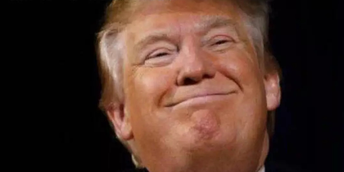 这是特朗普最高兴的一天,他前所未有发了这样