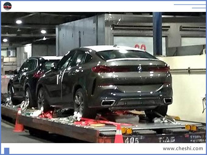 宝马全新SUV！外观超“靓眼”，搭4.4T增压，买它还是奔驰GLE？