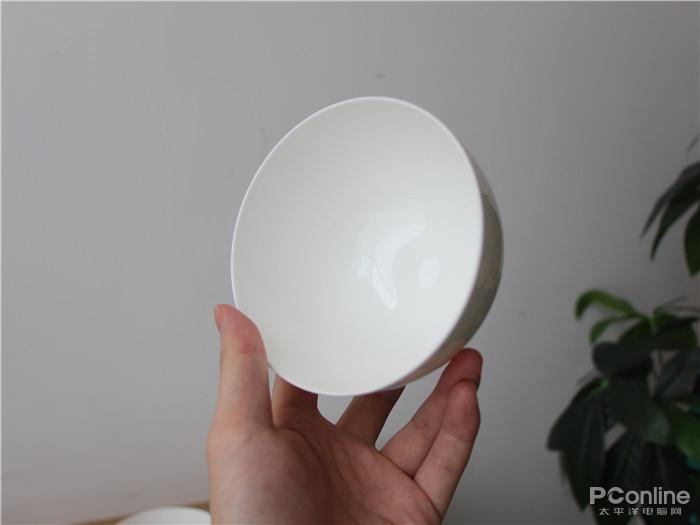 洗碗机烘干后的碗