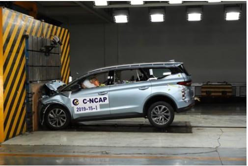 继C-ECAP白金评价后再获C-NCAP五星成绩，吉利嘉际成“双料安全冠军”