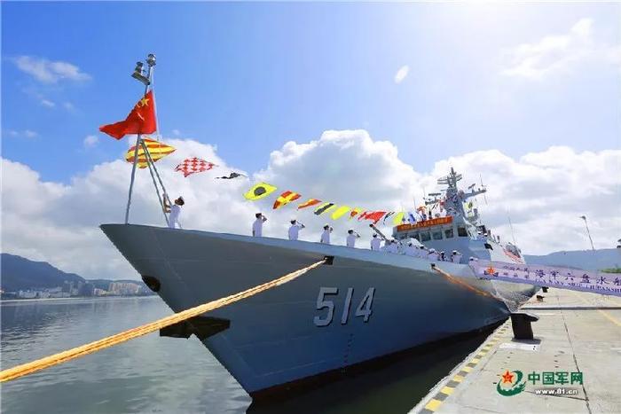 美舰擅闯南海岛礁遭驱离 中国海军将在南海实战化演