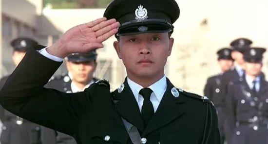 香港警队开通微博，现实中的阿Sir比港片的还要帅！