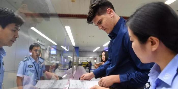 外国人中国工作签证