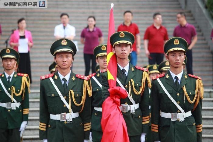 港澳台侨学生告白祖国：走遍万邦 根在中华