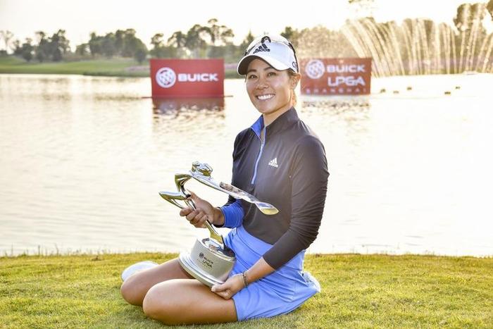 丹妮尔·姜生日卫冕别克LPGA锦标赛，中国选手刘钰打入前三