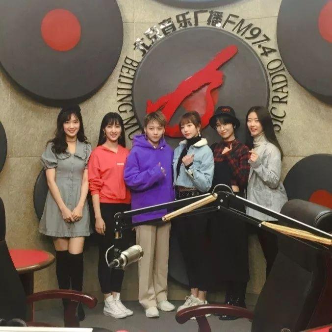 蜜蜂少女队作客北京音乐广播《娱乐最王牌》