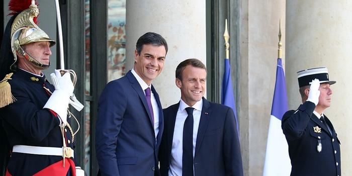 法国总统马克龙会见西班牙首相桑切斯(图)
