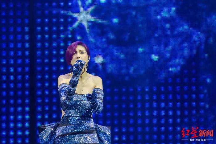 杨千嬅首次世界巡演广州开秀 50场演出都是“成都造”