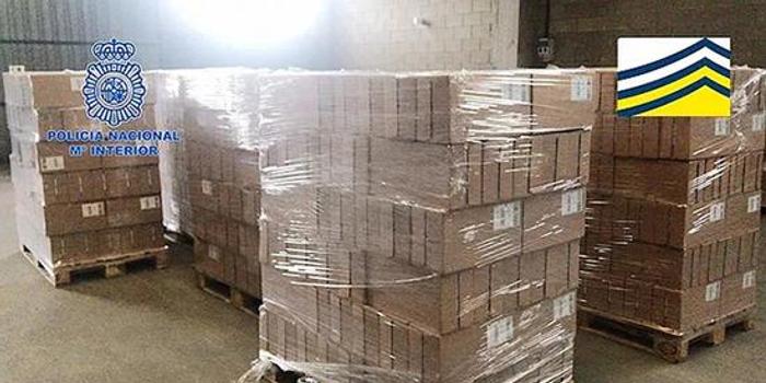 西班牙警方查获8吨假奶粉:其中大多运往中国