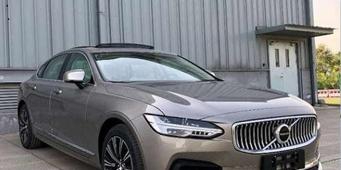 s90沃尔沃 w700h350z1l10t10f0c.jpg