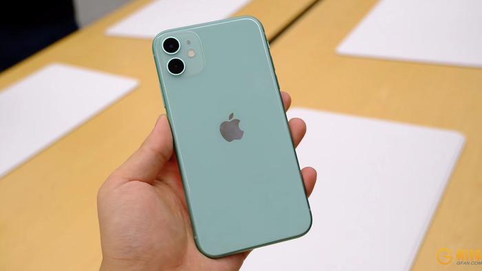 iPhone 11苹果体验会图赏 超广角镜头加持,续航更持久