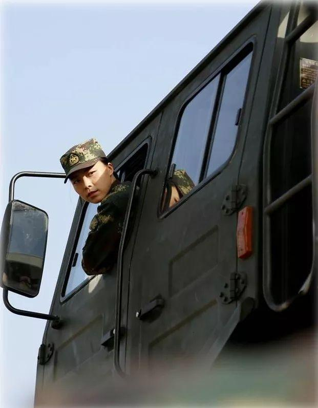 砺剑春秋 | 新时代女兵最美的样子