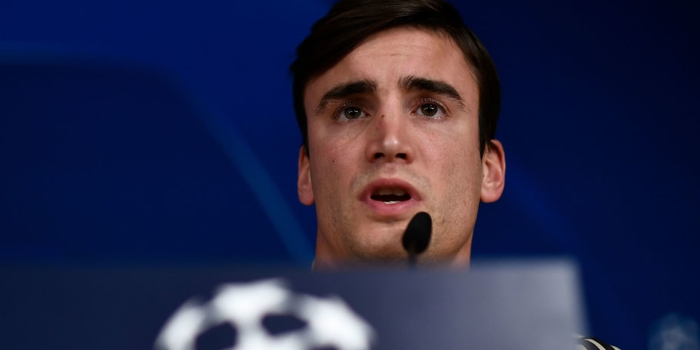 巴萨看中阿贾克斯后卫塔利亚菲科