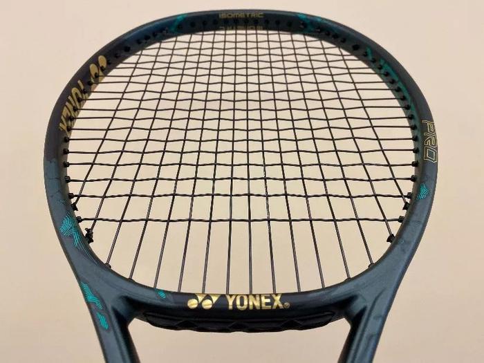 测评 | 大力出奇迹，全新YONEX VCORE PRO球拍试打体验