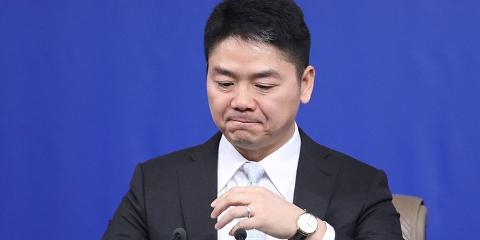 刘强东深夜发内部信:调整薪资结构绝不为降薪