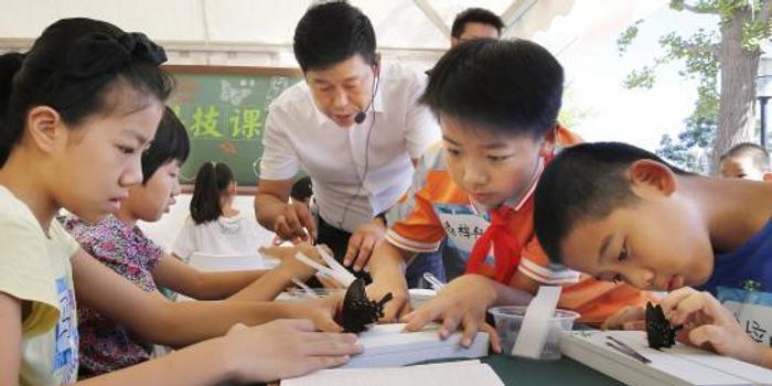 北京举行教师节庆祝活动 名师定义新时代好老师