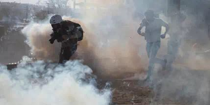 美国政府频停摆 谁为美墨边境墙埋单?