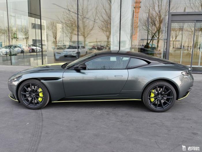 「到店实拍」最便宜的12缸限量版跑车 实拍DB11 AMR 荣耀限量版