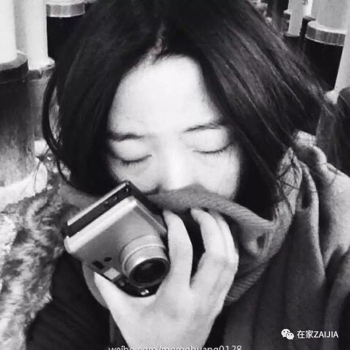 她的40㎡法租界小阁楼，浓缩了国内中古家具店之精华