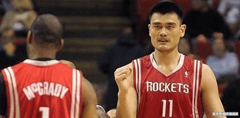 登陆NBA的6位中国球员中 谁在NBA生涯赚的薪水最多？