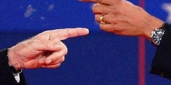 人口中间论_女生腿中间的图片