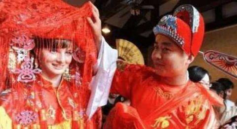 中国最大洋媳妇村：小伙子都娶了俄罗斯的姑娘！
