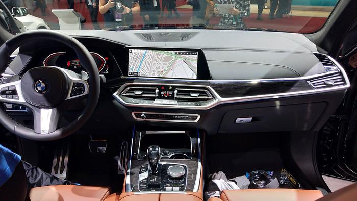 2019上海车展：BMW X7 国内首发登台亮相