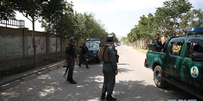 阿富汗喀布尔政府办公区遭袭致12死31伤