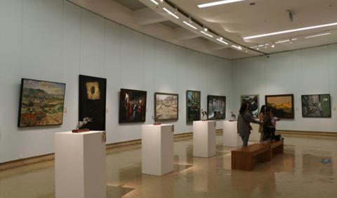 第七届中国西部美术展在陕美博开展