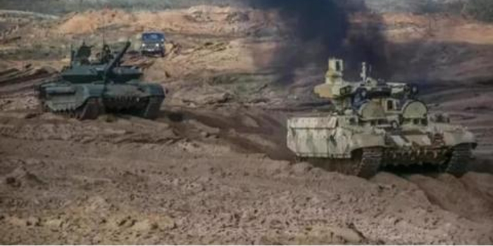 解放军参加俄军演凸显结伴不结盟