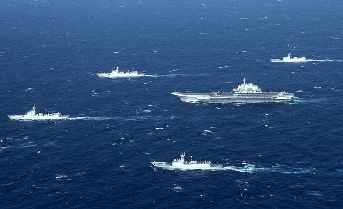中国海军南海演习辽宁舰或参与对抗 拿美军舰机练手