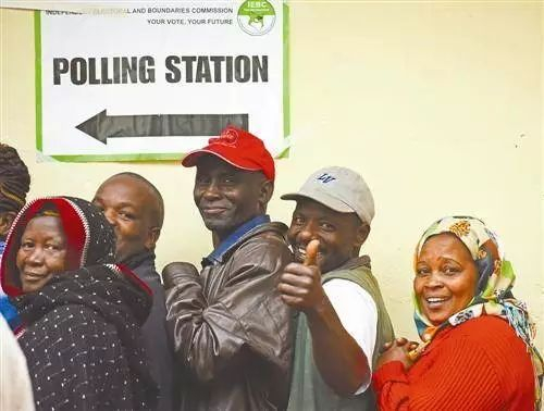 千万别点朋友圈里奇怪的问卷调查，这是或遭灭顶的脸书 500 亿美金的教训！