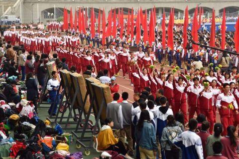 “我与祖国共奋进” 潞河中学举行2019年秋季运动会 为祖国喝彩