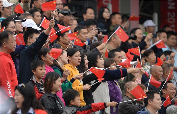 包揽四金！祝贺，中国队！