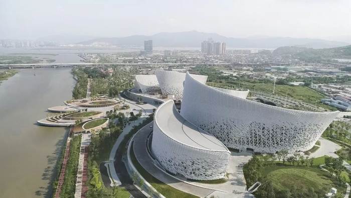 福州新地标,散落在海边的五片‘茉莉花瓣’|音乐厅|陶瓷|花瓣_新浪新闻