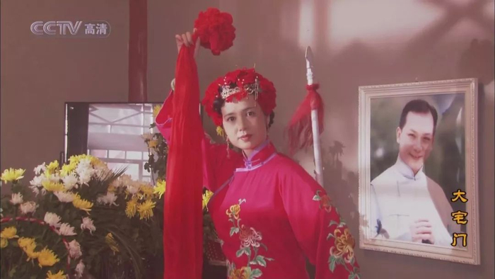 长大后的“Z世代”,终于“玩坏”了家庭剧