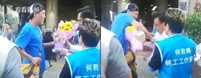 香港爱国议员何君尧遇袭 凶徒佯装送花合影突行刺