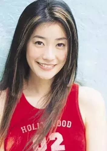 41岁连生四胎！退出娱乐圈成为真人生赢家！