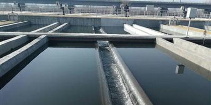 工业园区 经济总量 污染排放_空气污染图片
