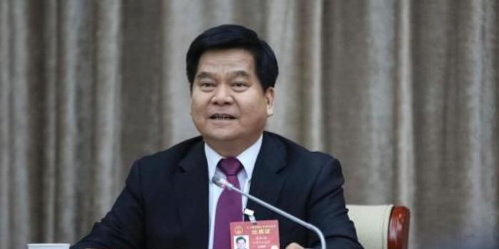 李纪恒当选内蒙古自治区人大常委会主任