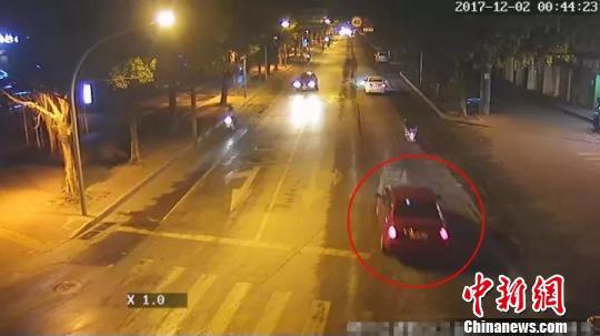 广西男子酒后肇事逃逸致人死亡 警方3小时锁定肇事车辆