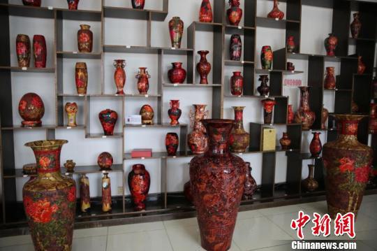土陶产品。 王爵 摄