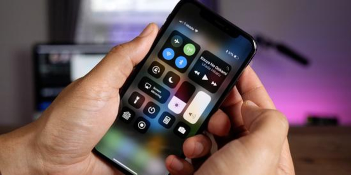 抢滩5G 传苹果正打造预5GiPhone原型机